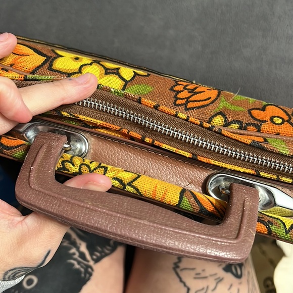 Bantam Travelware Flower Suitcase Floral Case Makeup Overnight Bag 60s - Picture 12 of 13